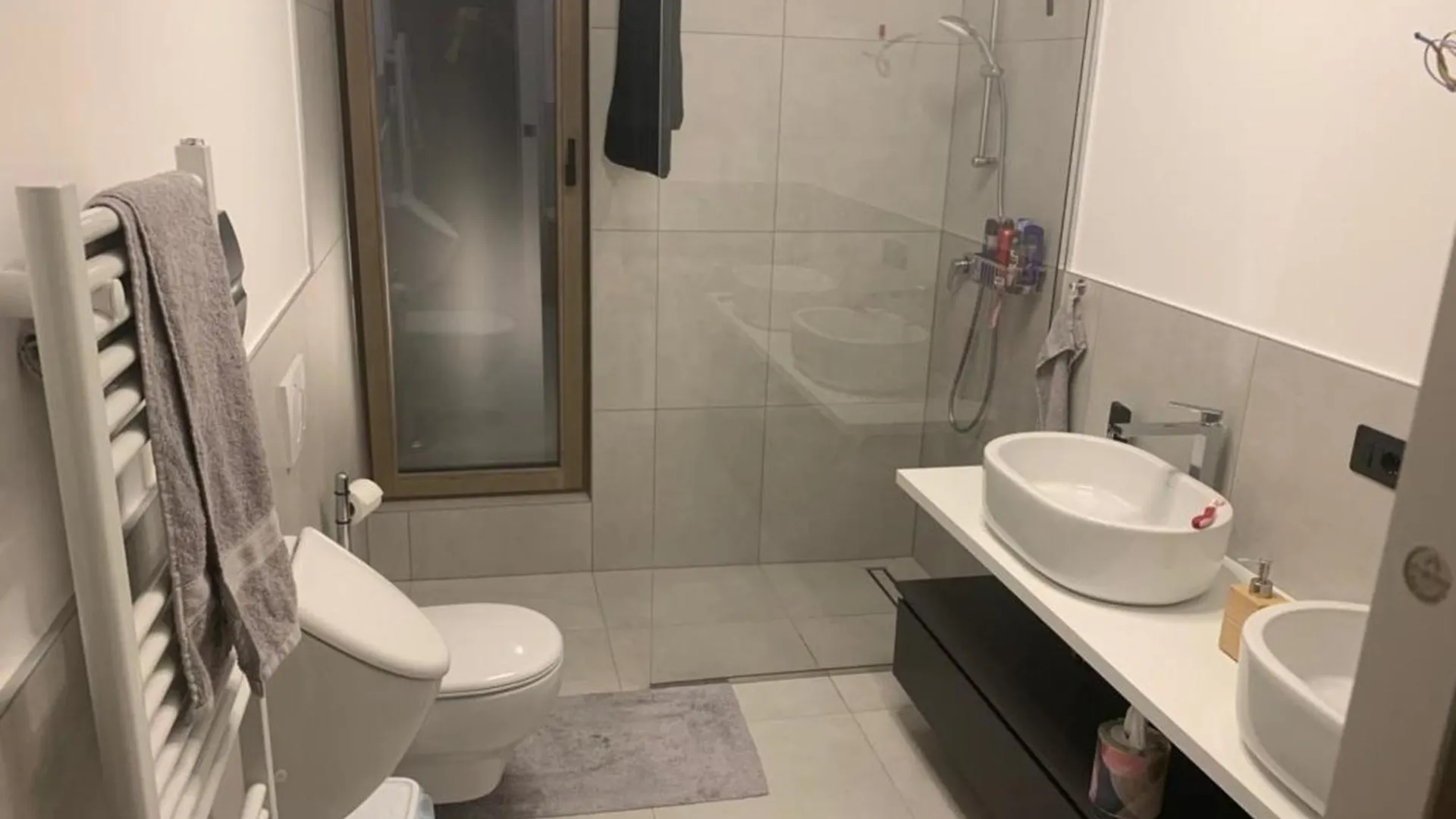 3 Zimmer Apartment Am Gardasee Mit Traumhaften Seeblick Und Pool In توري ديل بيناكو إيطاليا